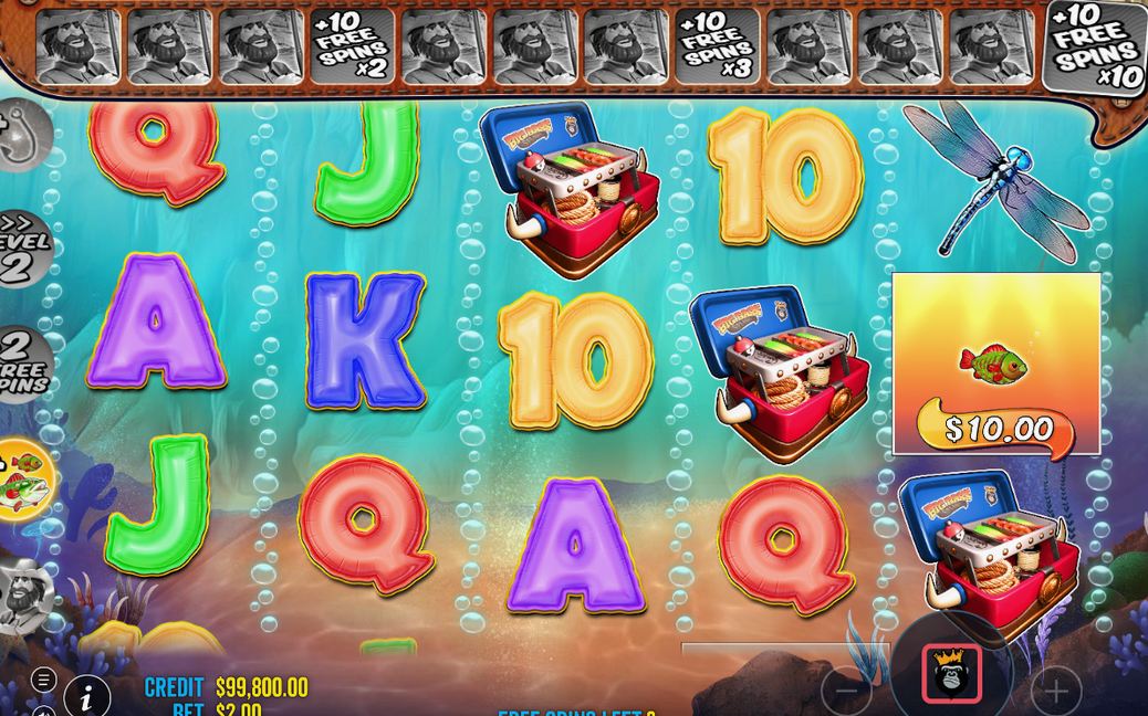 Fish showing MONEY values during the free spins round